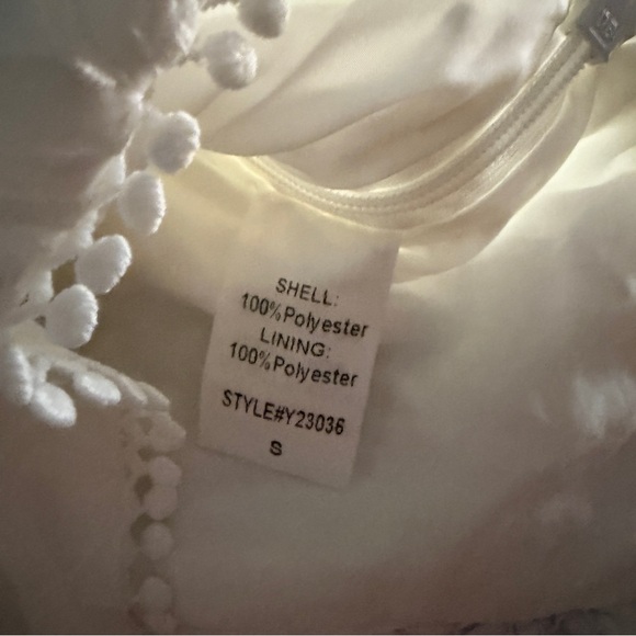 NWT DO + BE laced with pompom trims - Picture 5 of 7